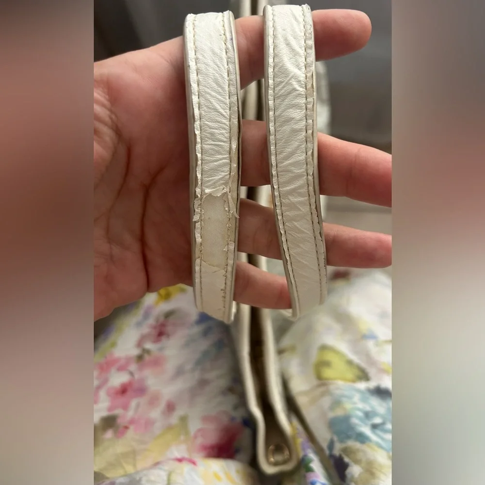 Well Loved Tory Burch Gemini Link 2-Way Bag